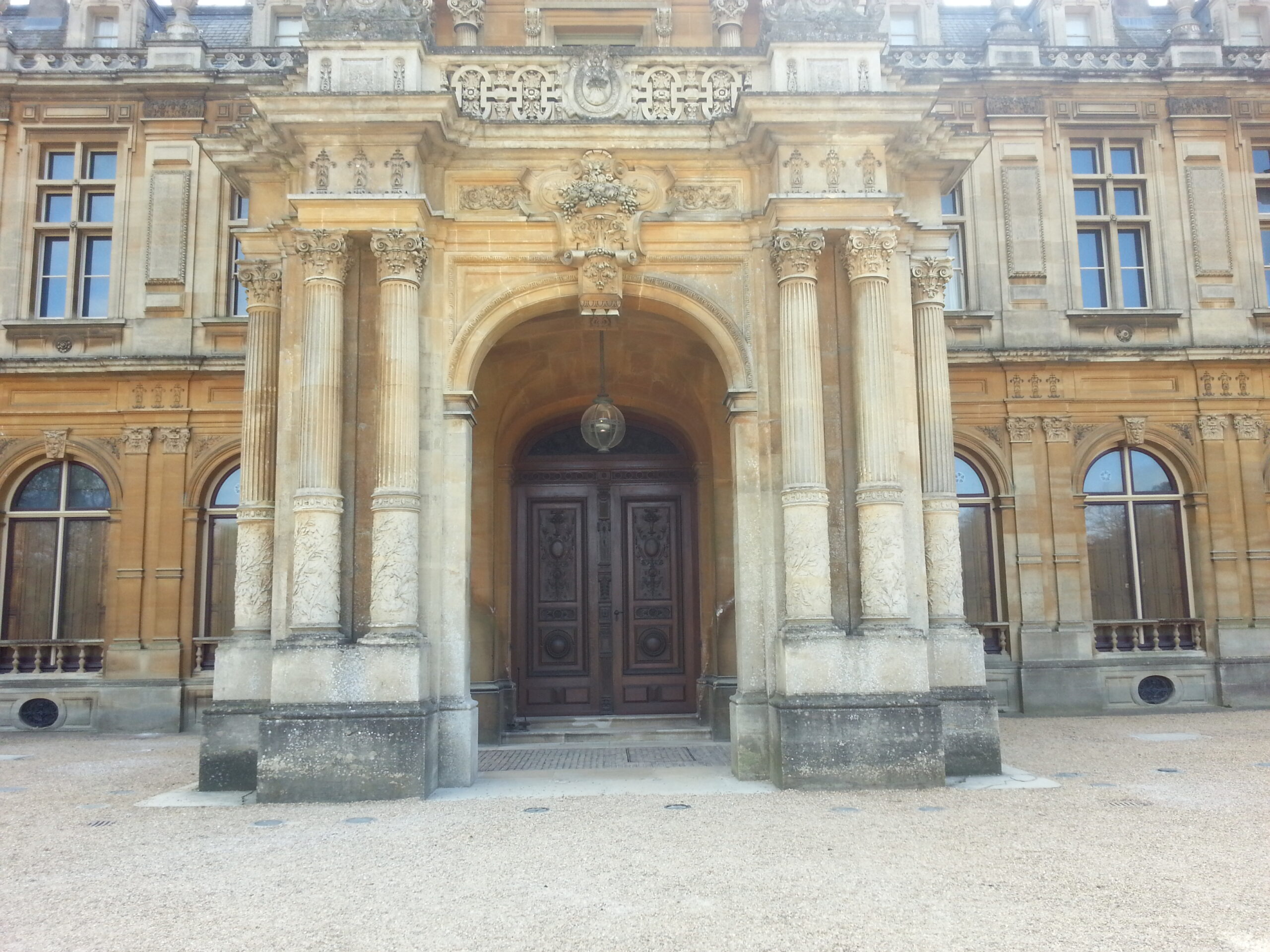 Waddesdon Manor - external lift